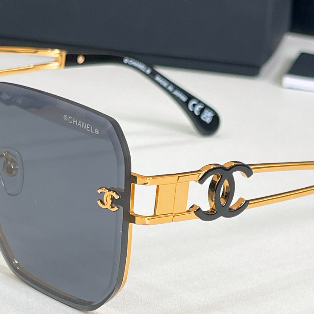 CHANEL Sunglasses