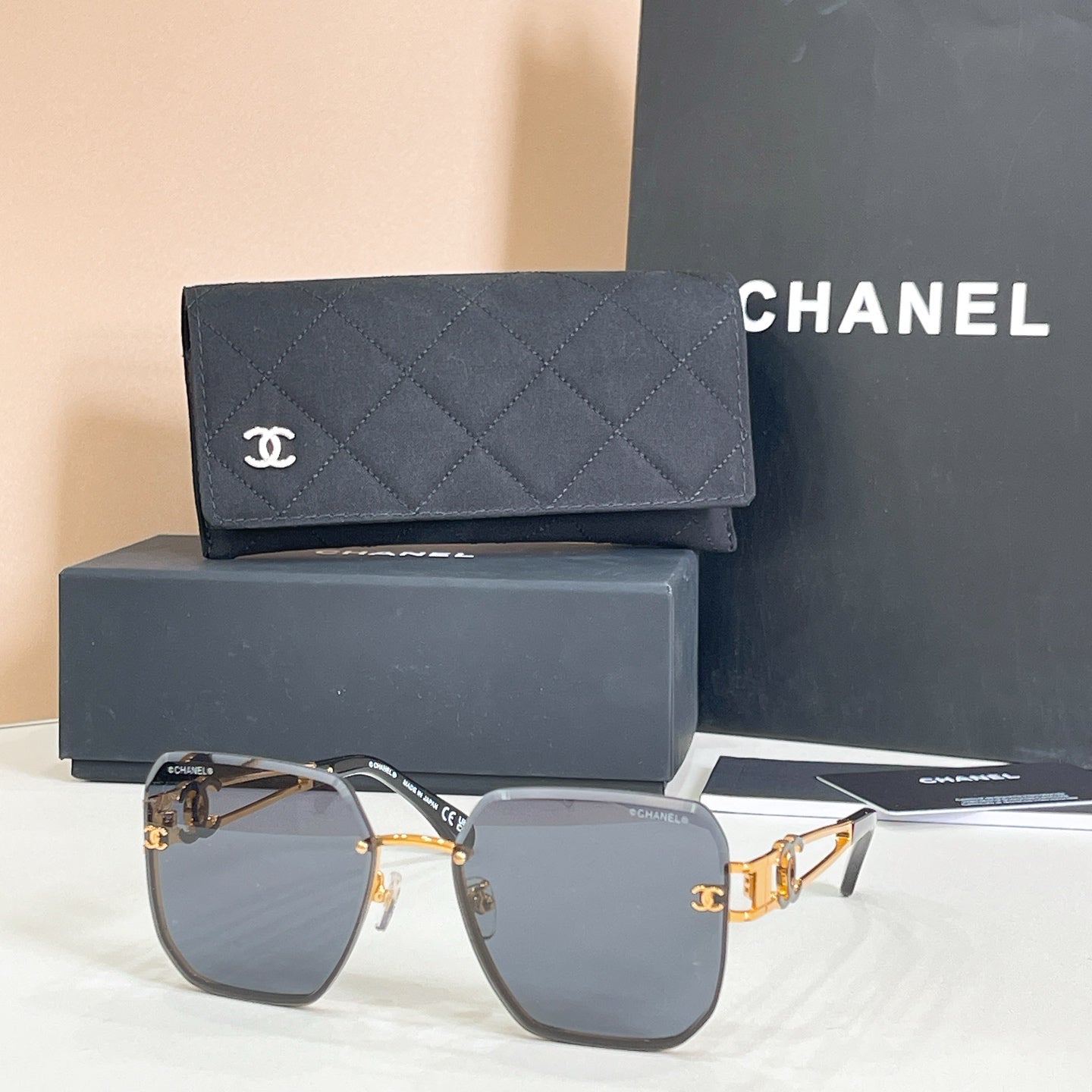CHANEL Sunglasses