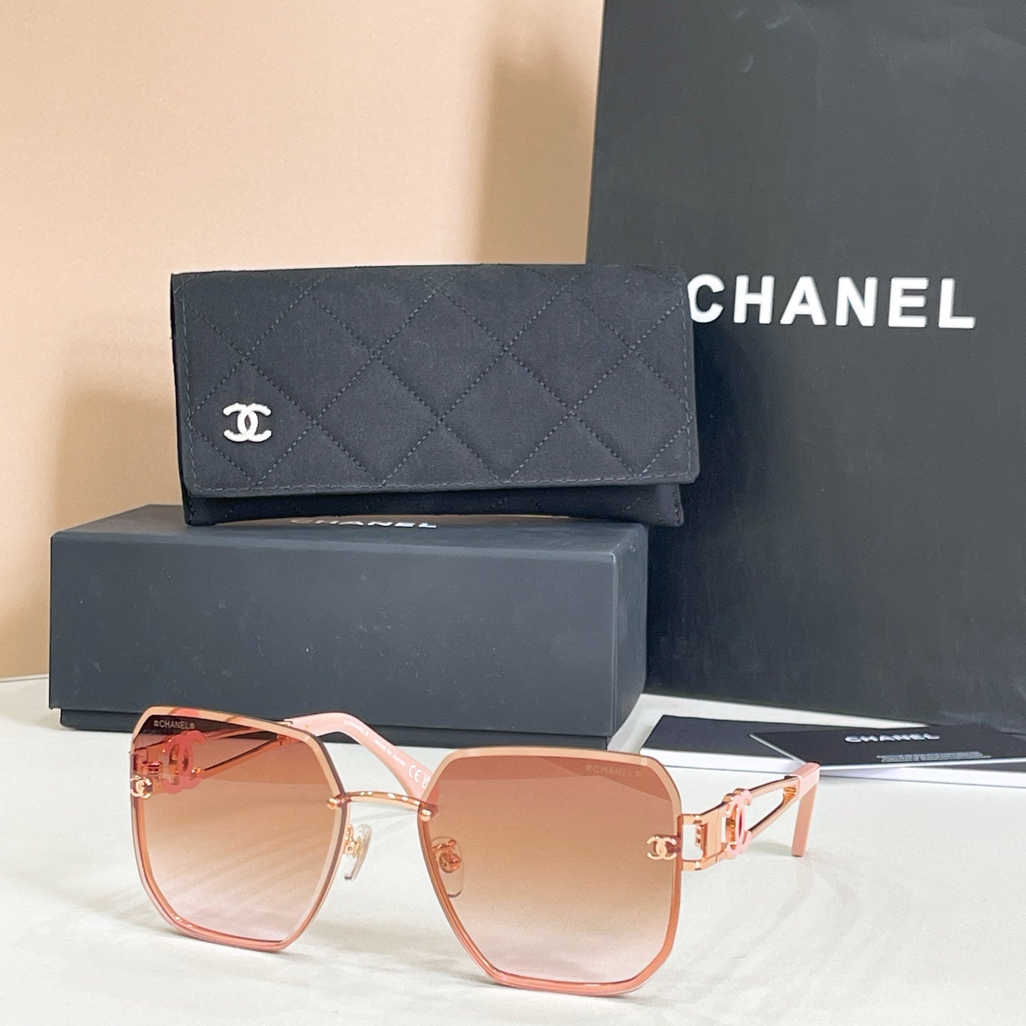 CHANEL Sunglasses