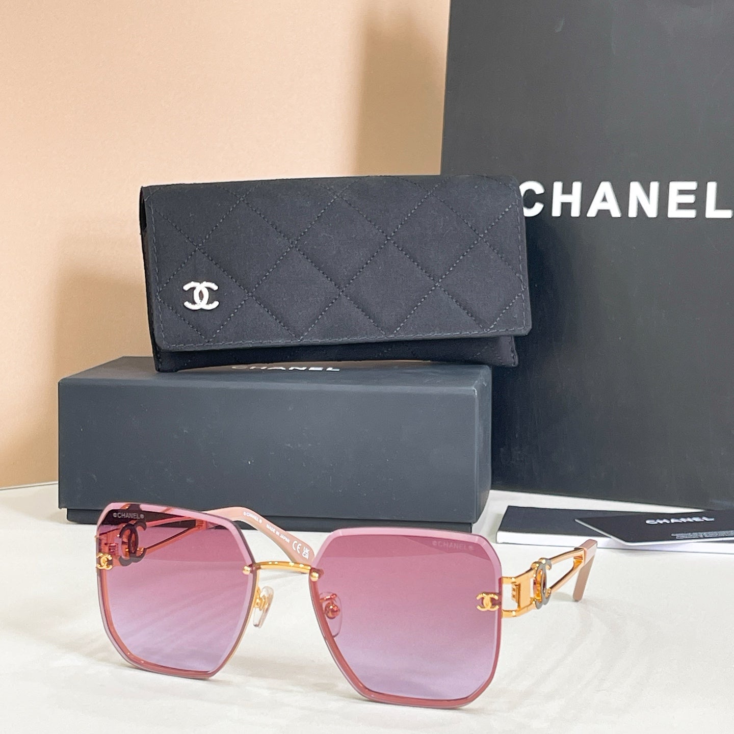 CHANEL Sunglasses