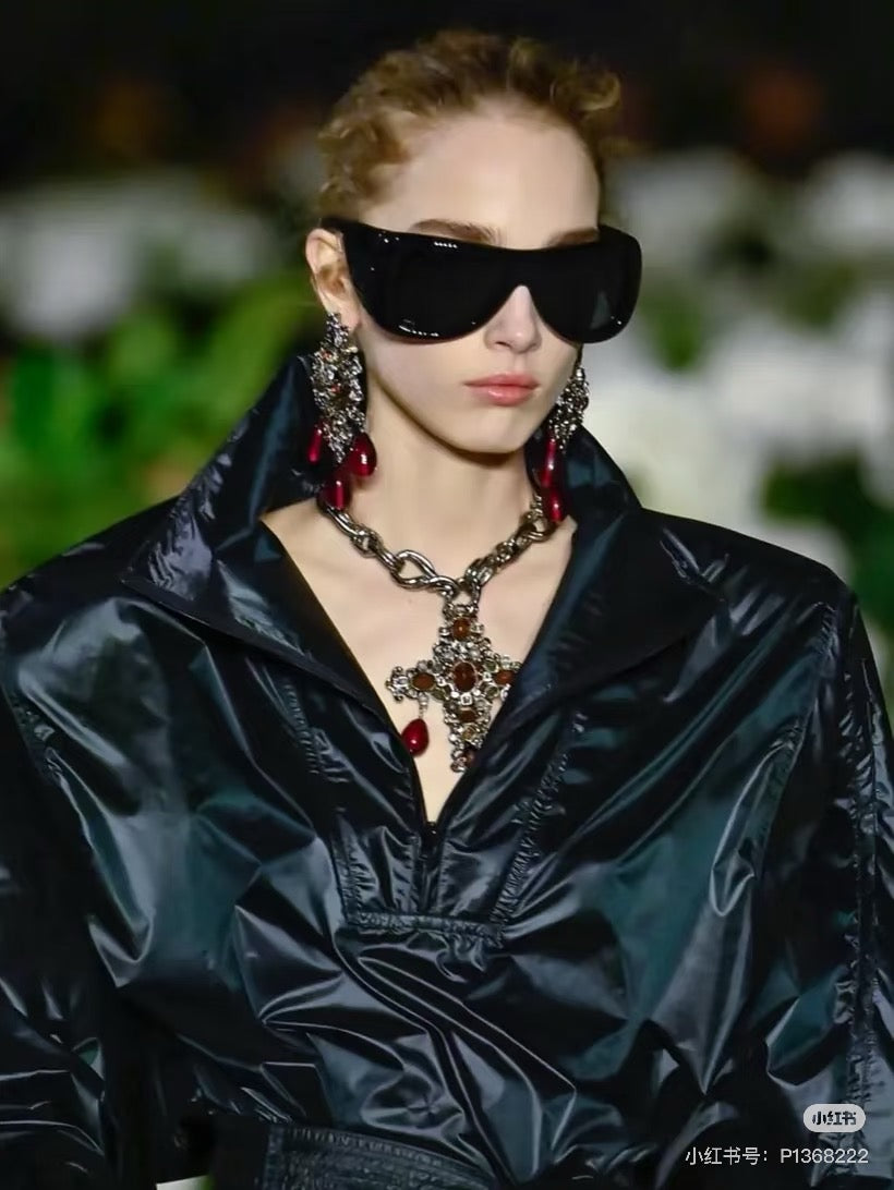 SAINT LAURENT Sunglasses