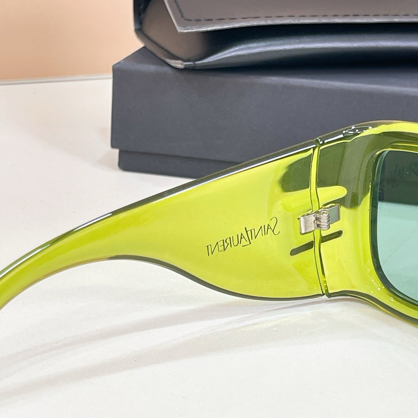 SAINT LAURENT Sunglasses