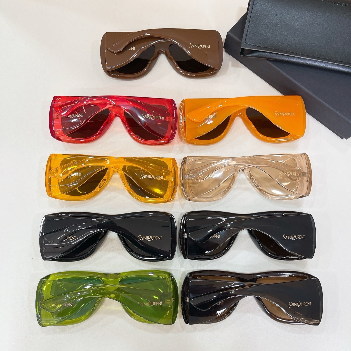SAINT LAURENT Sunglasses