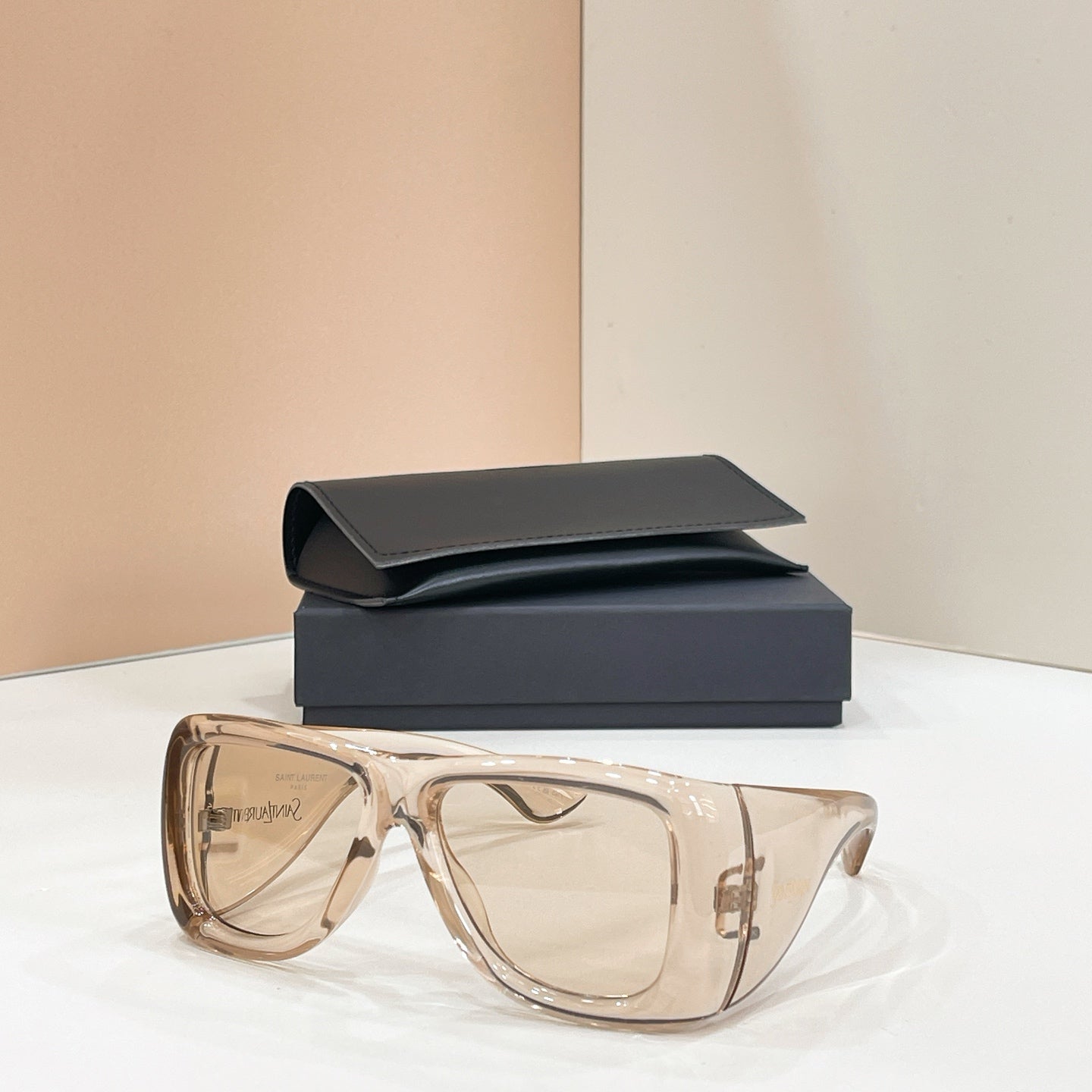 SAINT LAURENT Sunglasses