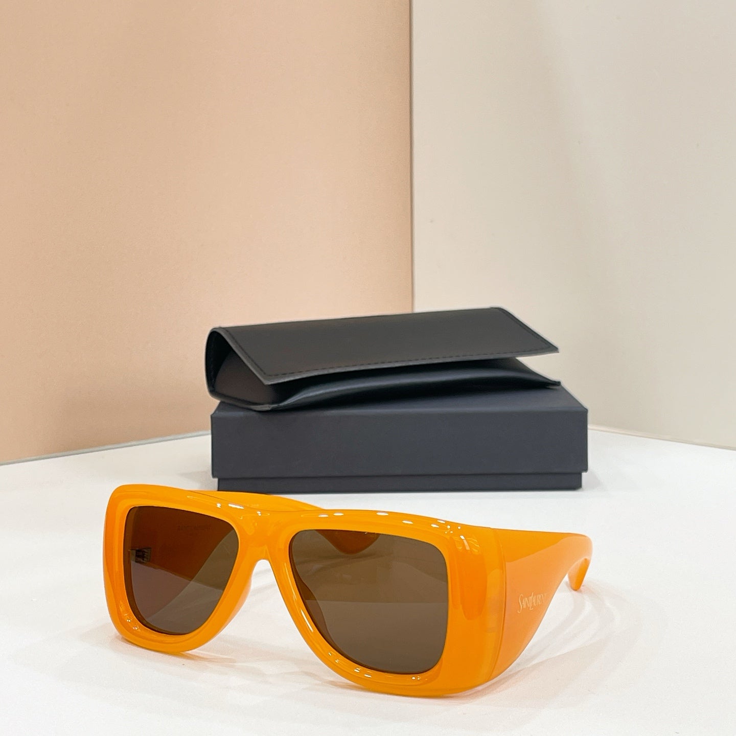 SAINT LAURENT Sunglasses