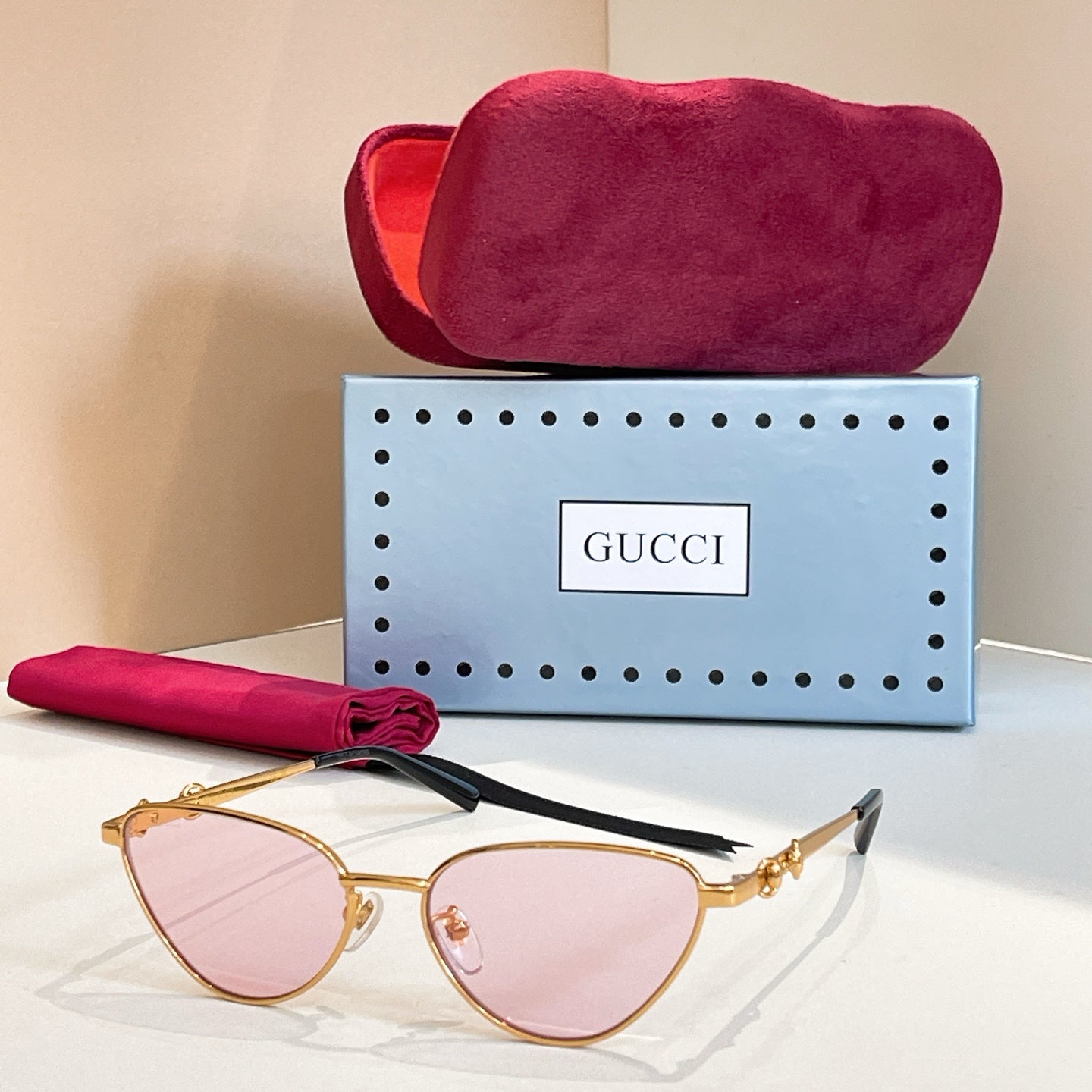 GUCCI Sunglasses
