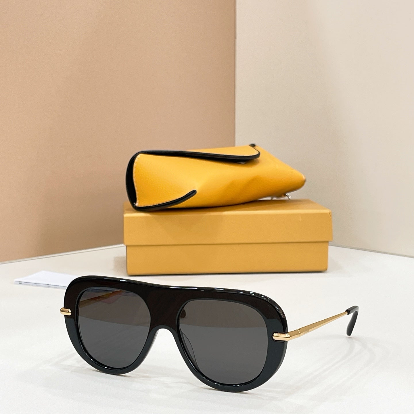LOEWE Sunglasses