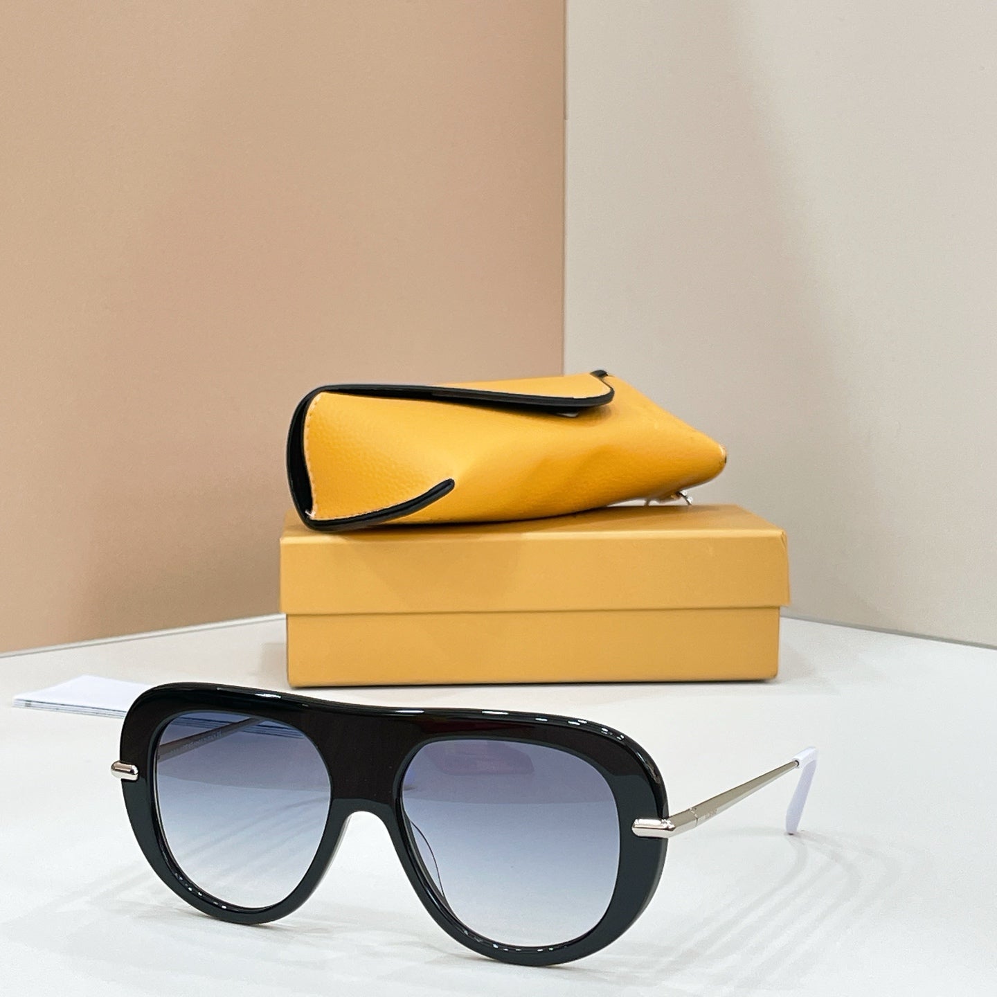 LOEWE Sunglasses