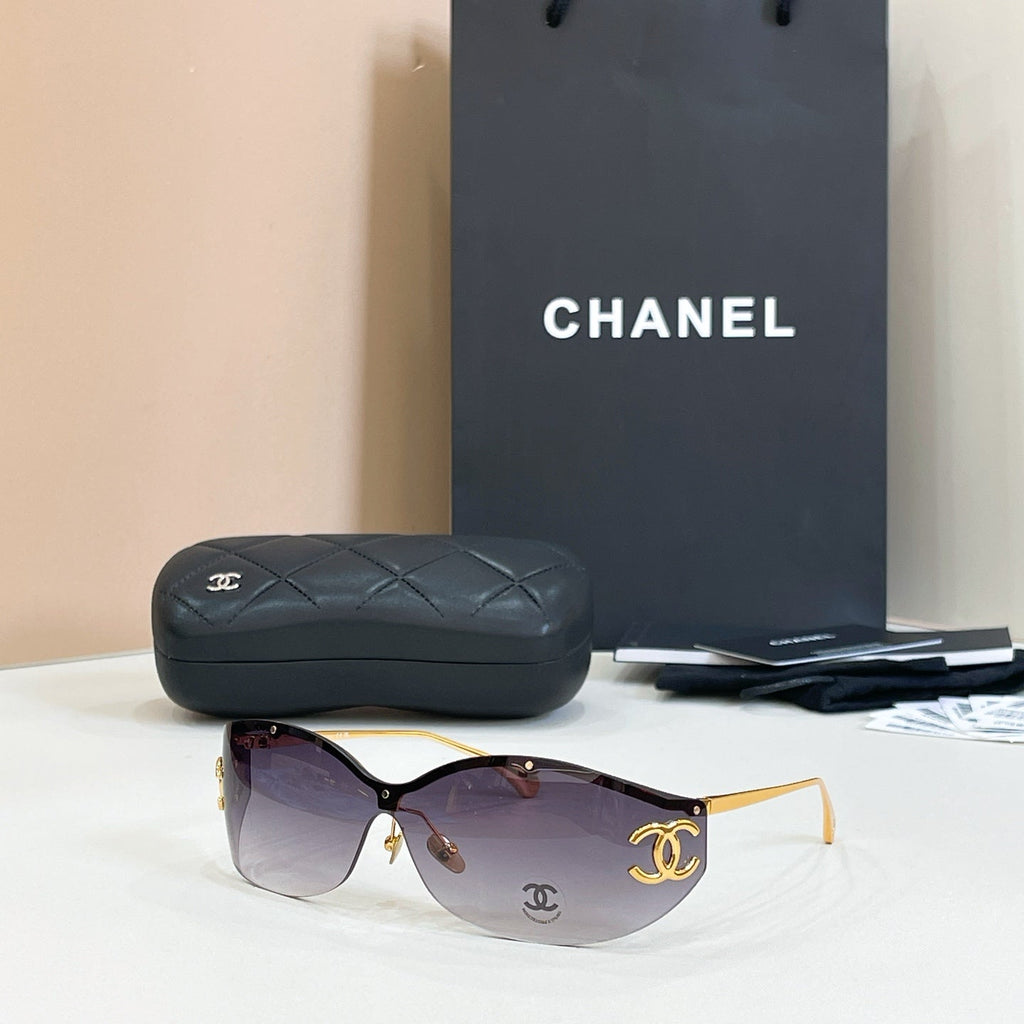 CHANEL Sunglasses