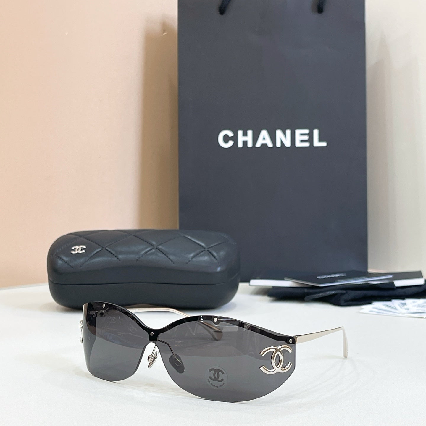 CHANEL Sunglasses