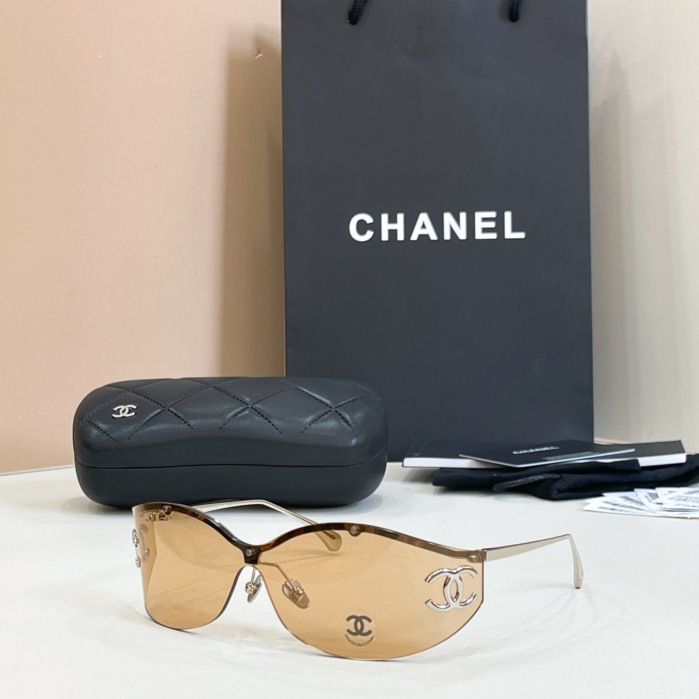 CHANEL Sunglasses