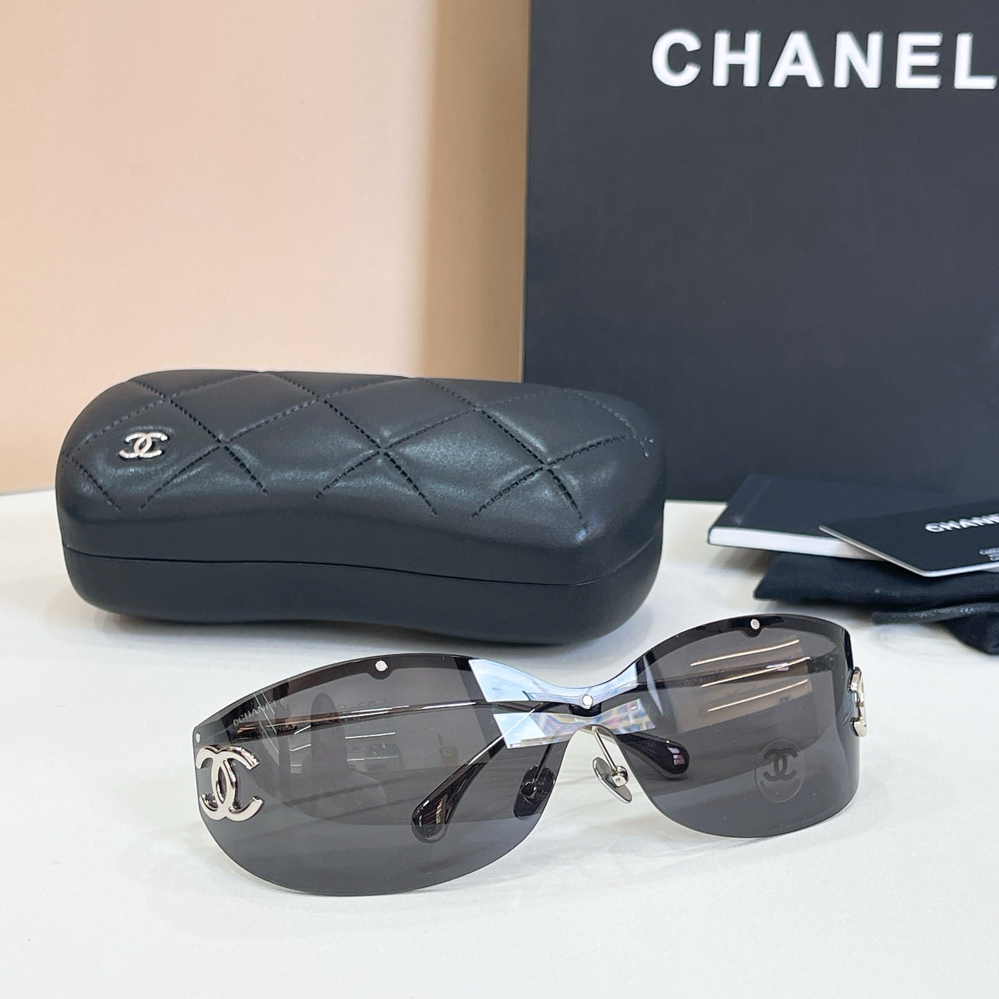 CHANEL Sunglasses