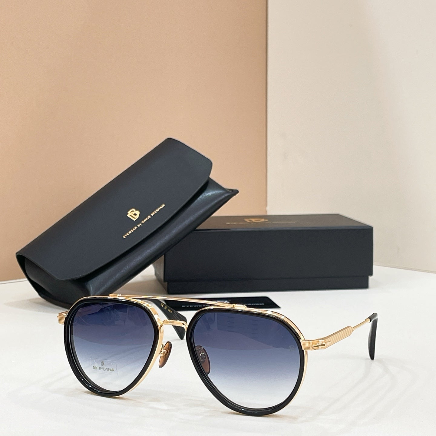 DAVID BECKHAM Sunglasses