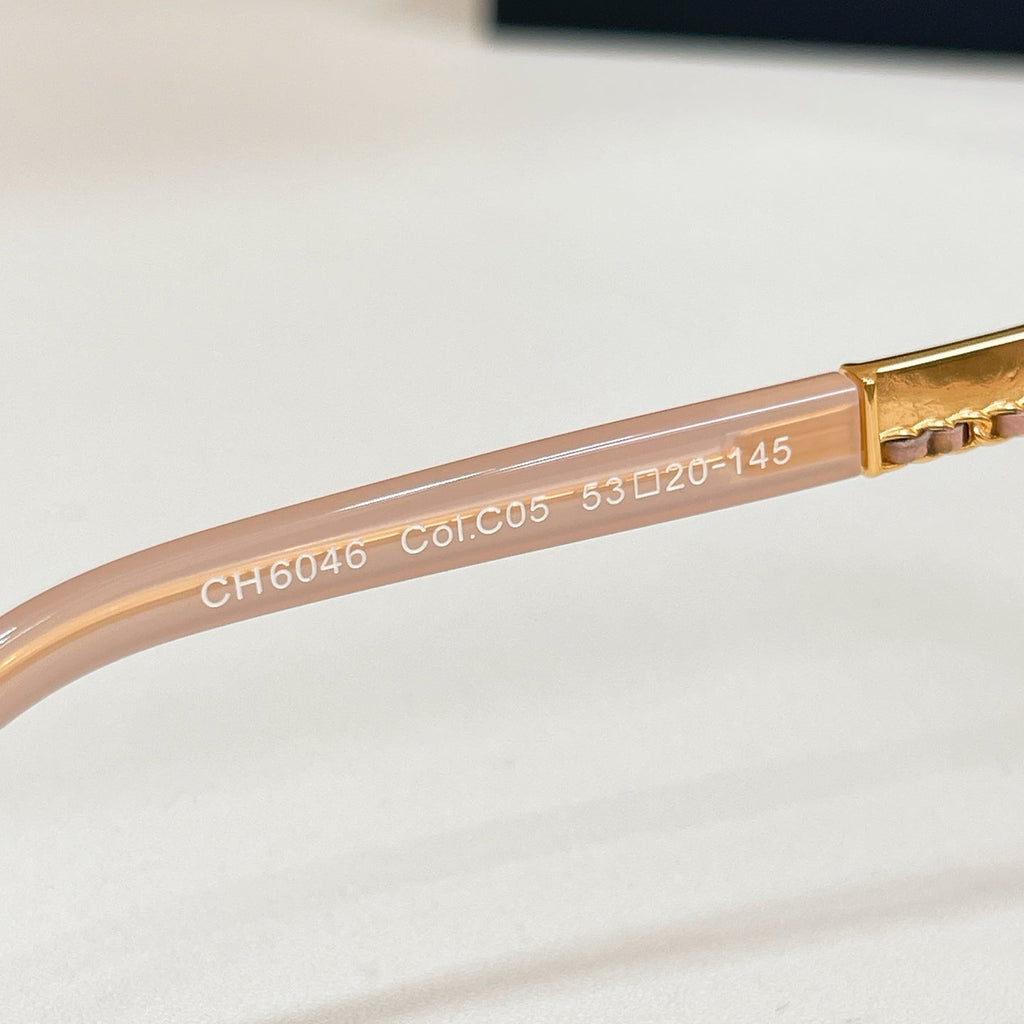 CHANEL Sunglasses