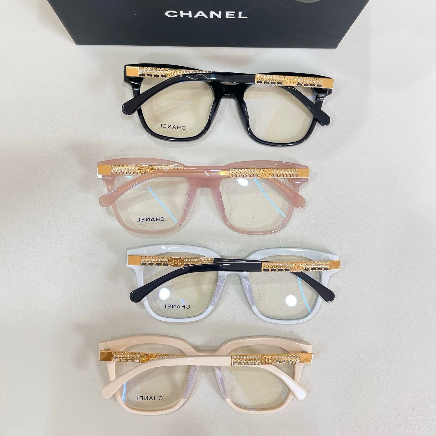 CHANEL Sunglasses