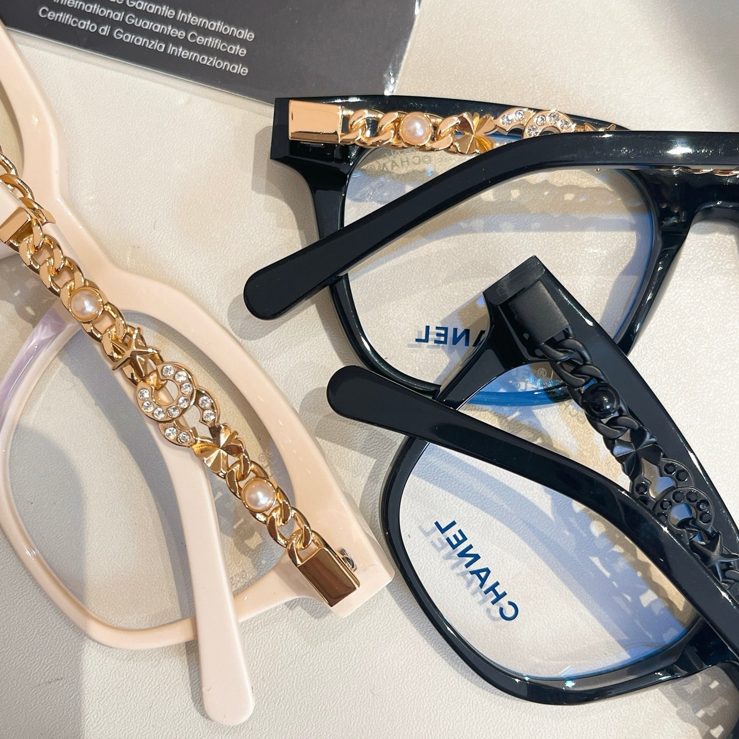 CHANEL Sunglasses