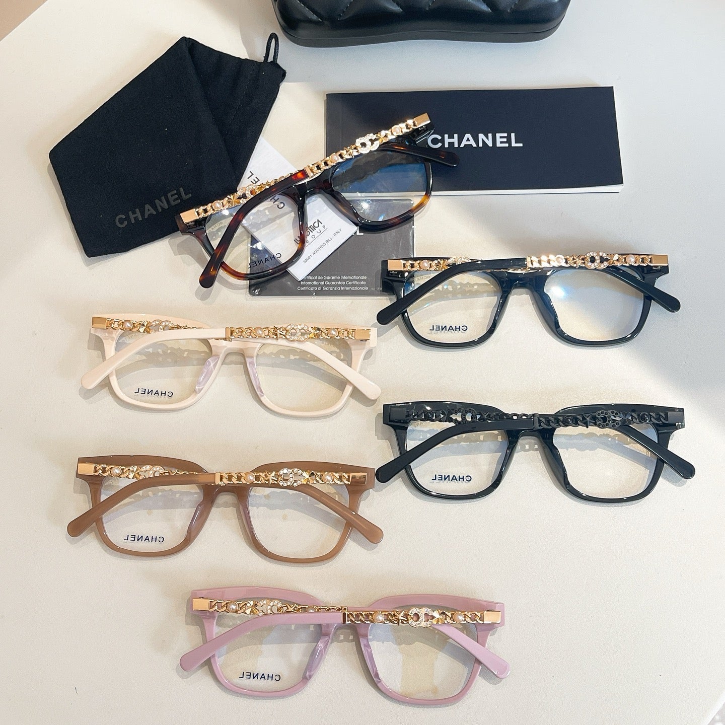CHANEL Sunglasses