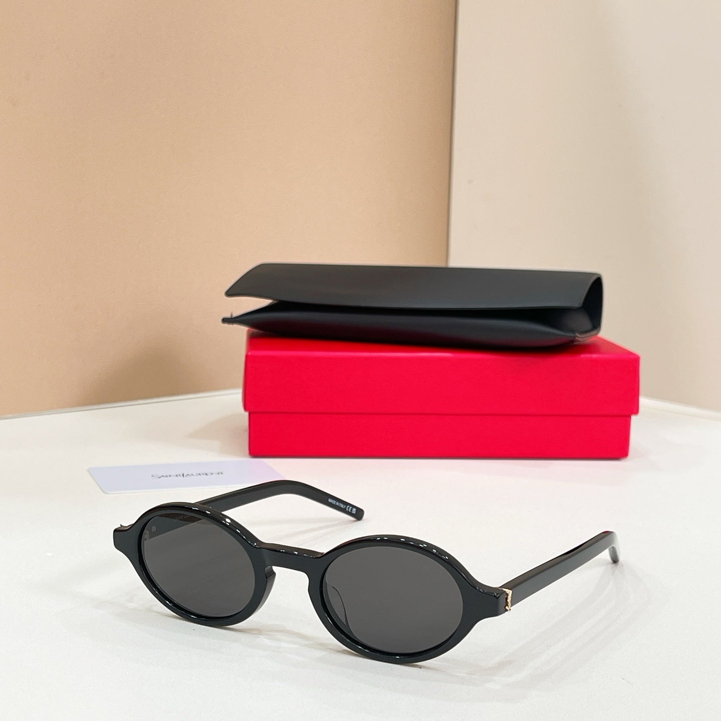 SAINT LAURENT  Sunglasses