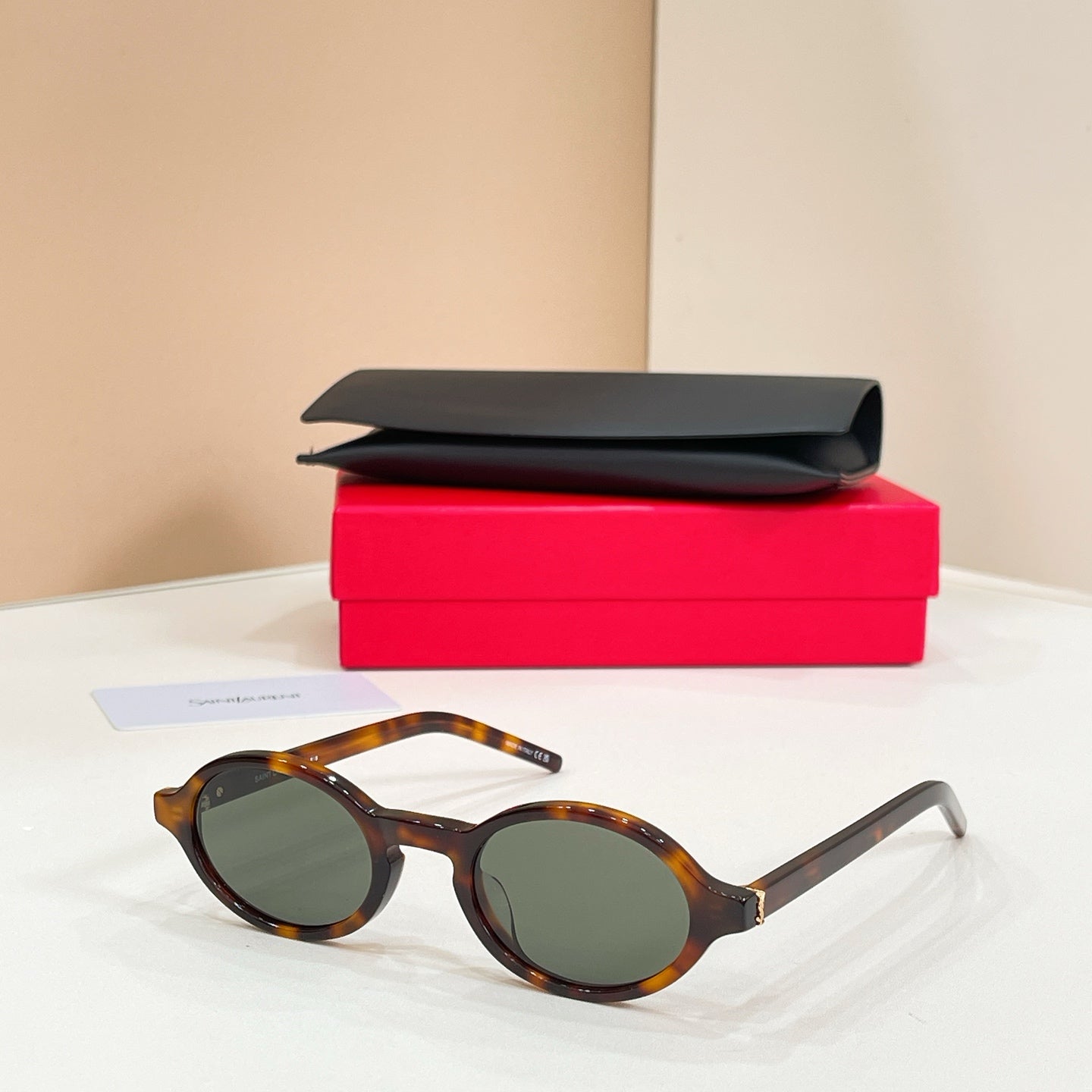 SAINT LAURENT  Sunglasses